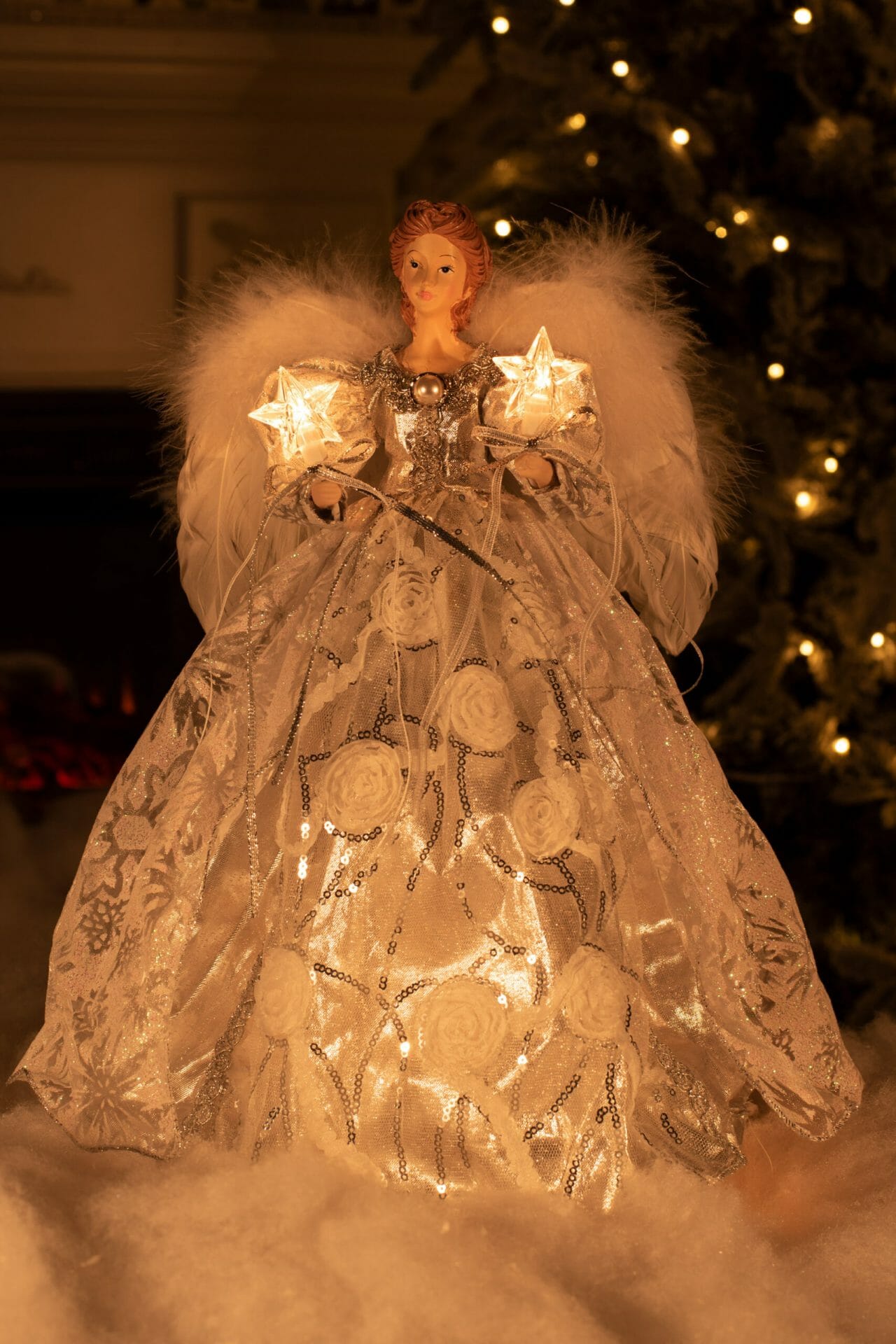 Silver Modern 10-Light Angel Tree topper - Image 5