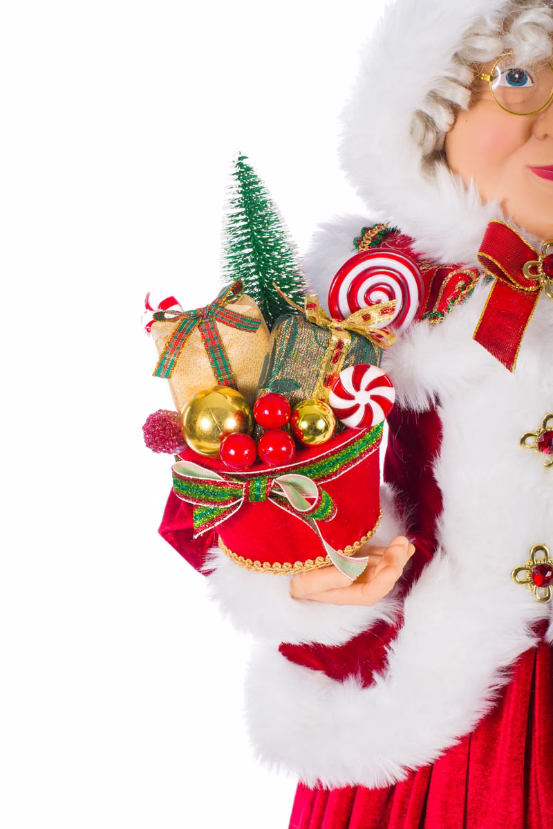 Red Mrs. Claus - Image 5